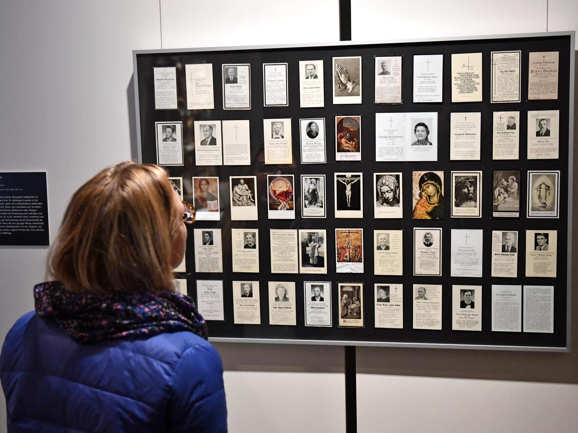 Diözesanmuseum_Sonderausstellung Schwarz sehen (Foto Nicolas Schnall pba) 8