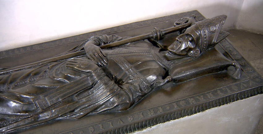 Porträtgalerie und Gräber der Augsburger Bischöfe