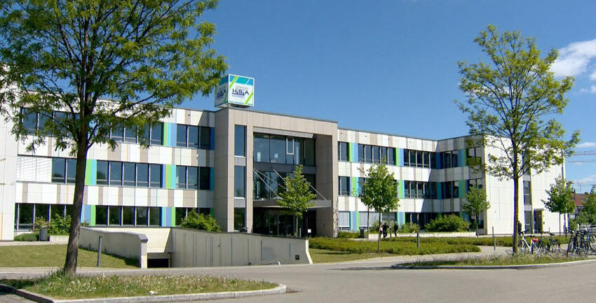 Hermann Schmid Akademie: Schulwerk übernimmt