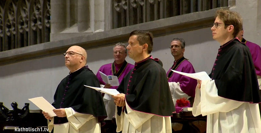 Neue Domvikare eingeführt (Foto katholisch1tv)