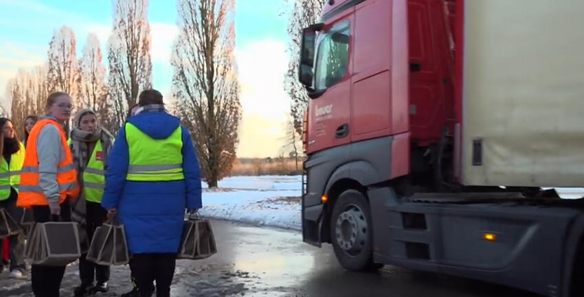 katholisch1.tv_Firmlinge besuchen Fernfahrer