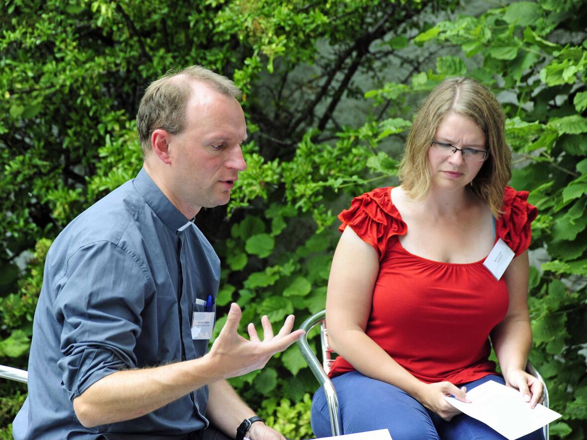 Pfarrer Bernhard Waltner von der Diözesanstelle "Berufe der Kirche" sammelt Ideen, für pastorale Berufe zu werben. (Foto: Pressestelle Bistum Augsburg/Nicolas Schnall)