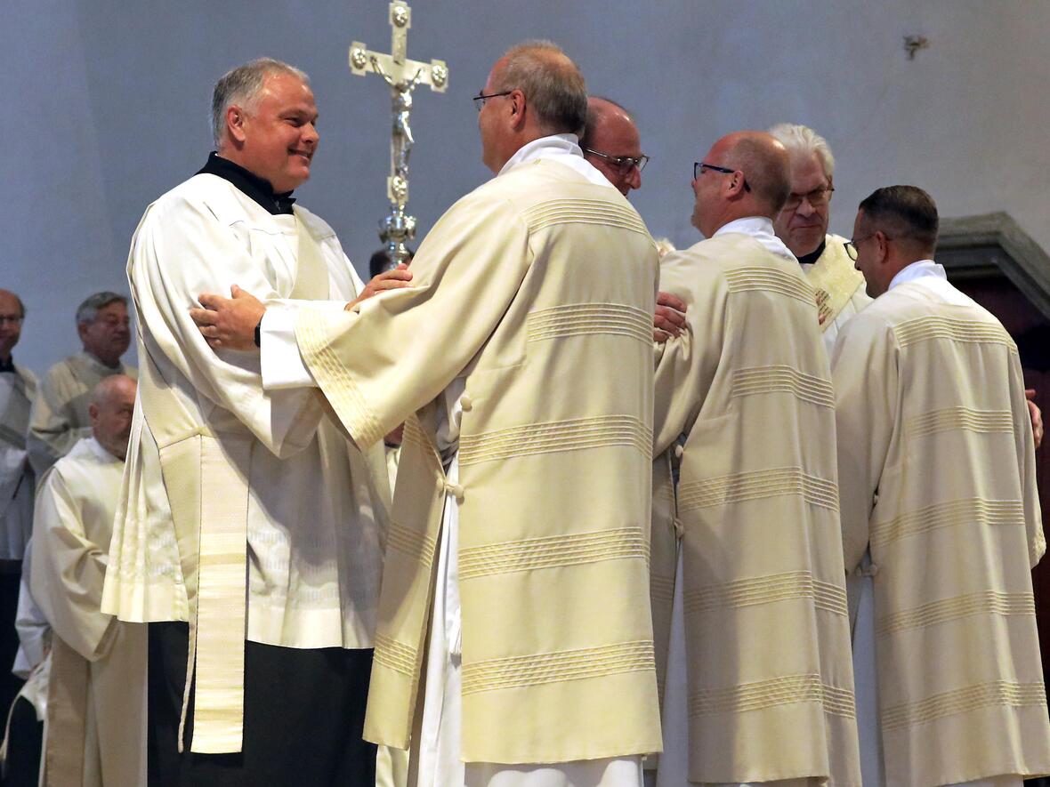 diakonenweihe-auge-der-kirche-sein4741955