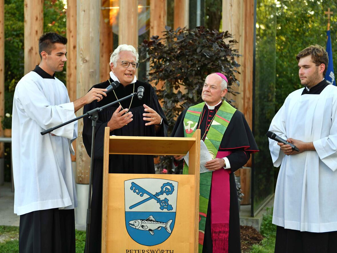 In einer Dialogpredigt erinnerten Regionalbischof Axel Piper und Weihbischof Dr. Dr. Anton Losinger an Gott als die Quelle des Lebens und der Schöpfung. (Fotos: Nicolas Schnall / pba)