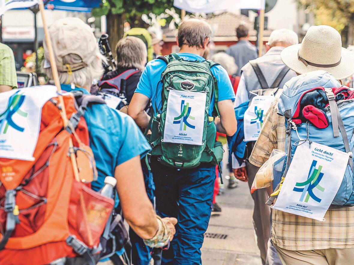 Dutzende Klimapilger machen sich heuer auf den Weg von Augsburg nach Stuttgart. (Archivfoto: Jens Knölker_Klimapilgern)