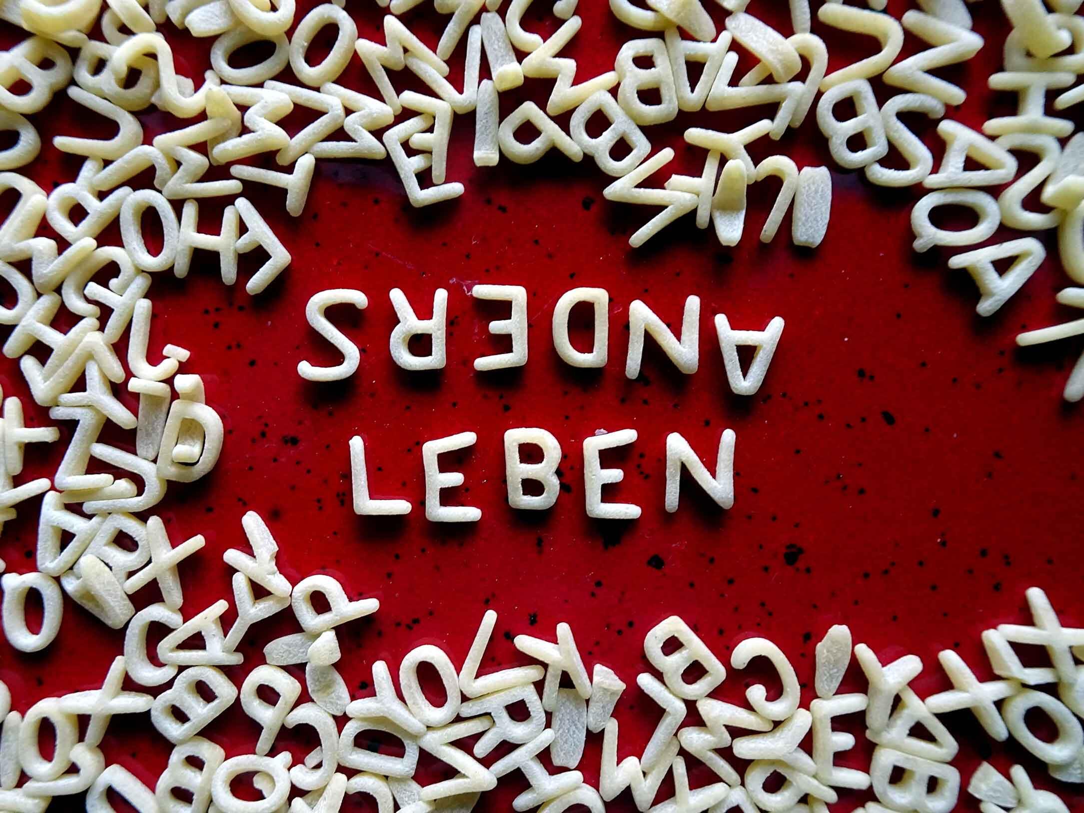 Die Studiengänge vermitteln analytische Kompetenz angesichts vielfältiger Herausforderungen (Symbolfoto: Friedbert Simon, in: pfarrbriefservice.de)