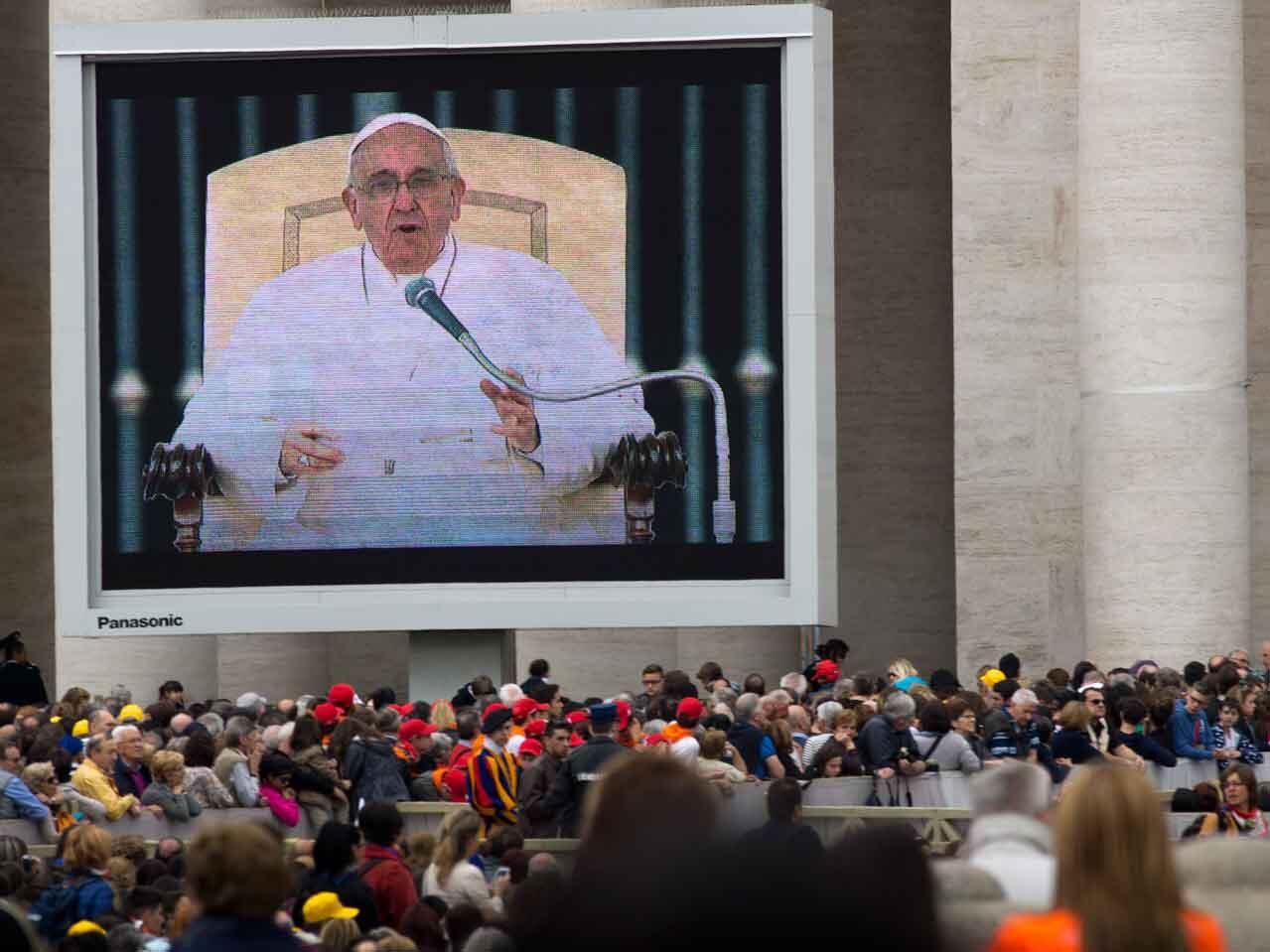 Das jüngste Schreiben ist eine Fortsetzung der Enzyklika "Laudato si'" (Symbolfoto: Norbert Rau, in: pfarrbriefservice.de)