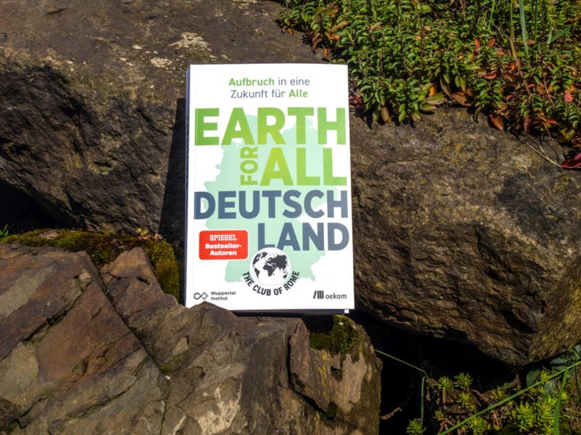 Erschienen ist der Bericht beim oekom Verlag. (Foto: Wuppertal Institut/A. Riesenweber)