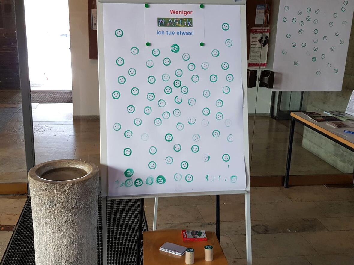 Mit Stempeln konnten die Gläubigen sagen: "Ich mache auch mit" (Foto: Marita Nonte)