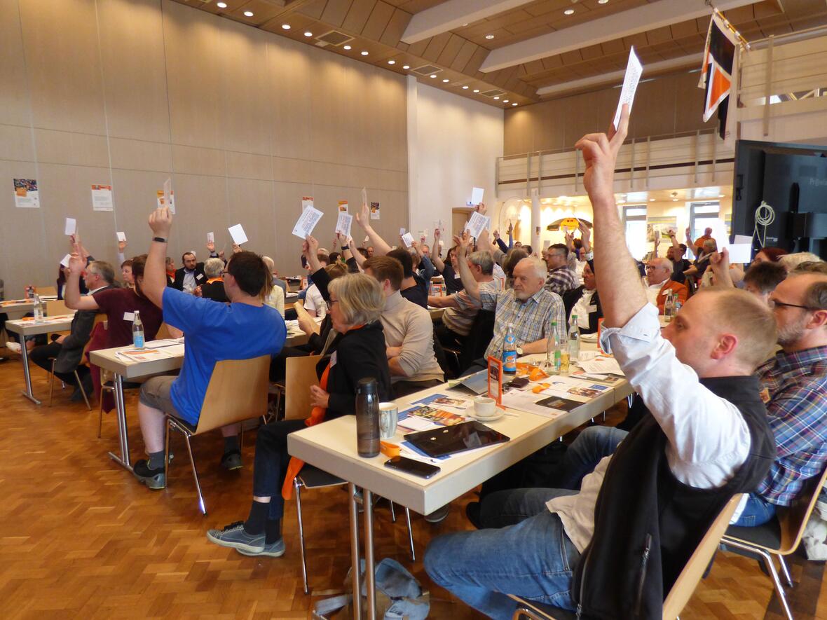 Mit großer Mehrheit beschlossen: Klimaneutralität bis 2035 (Foto: Johann Michael Geisenfelder/Kolping)