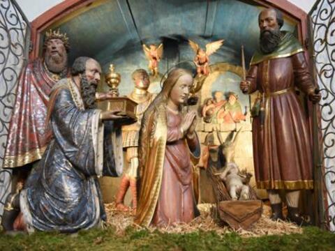 Krippenmotiv aus dem Hohen Dom zu Augsburg. Dort hat Bischof Bertram die Adventspredigten gehalten (Foto: Maria Steber pba)