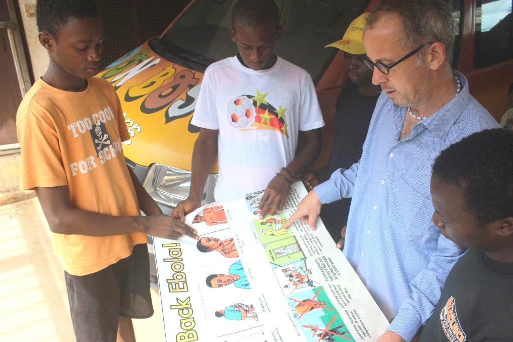 Aufklärung über Ebola tut Not. (Foto: Don Bosco Mission)