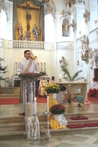 Diakon Ralf Eger nahm als Beauftragter für Flüchtlingsfragen am Begegnungstag teil