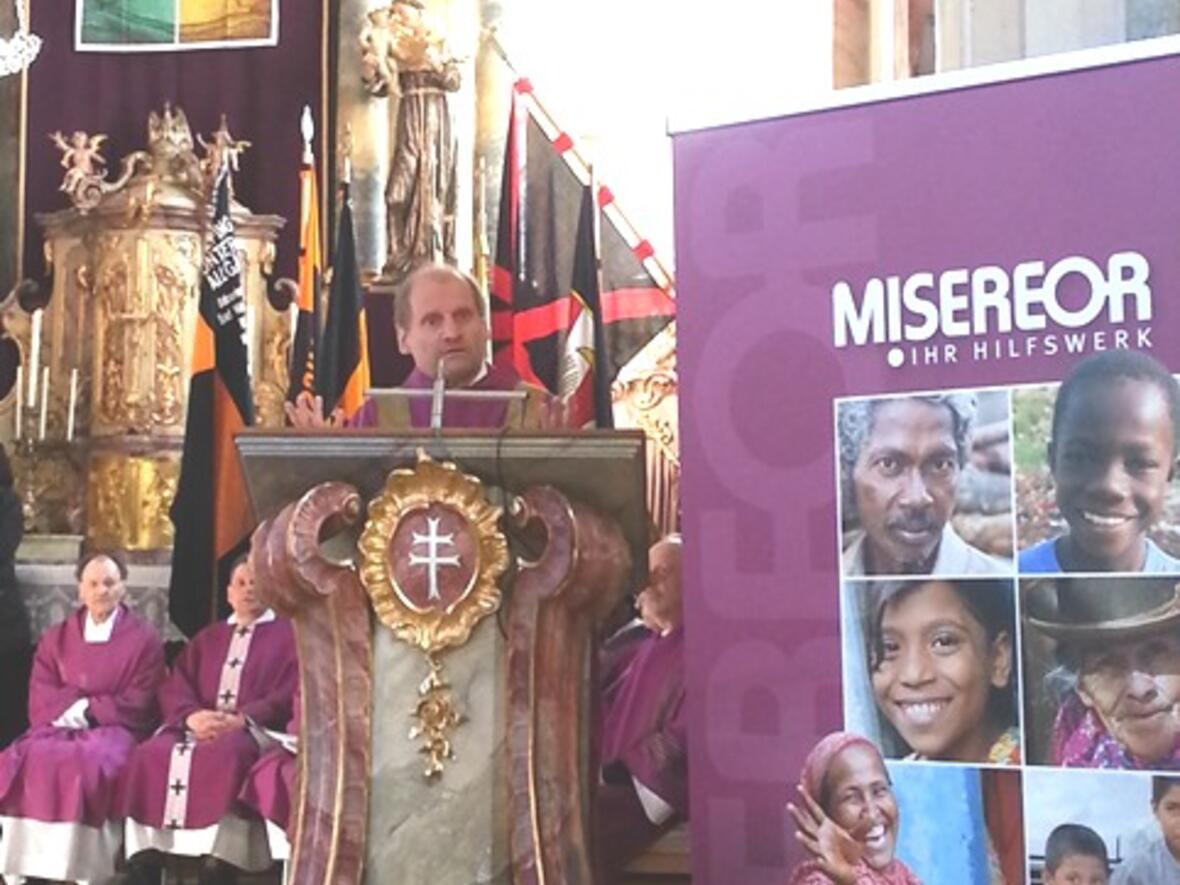 Hauptgeschäftsführer Monsignore Pirmin Spiegel hielt die Predigt