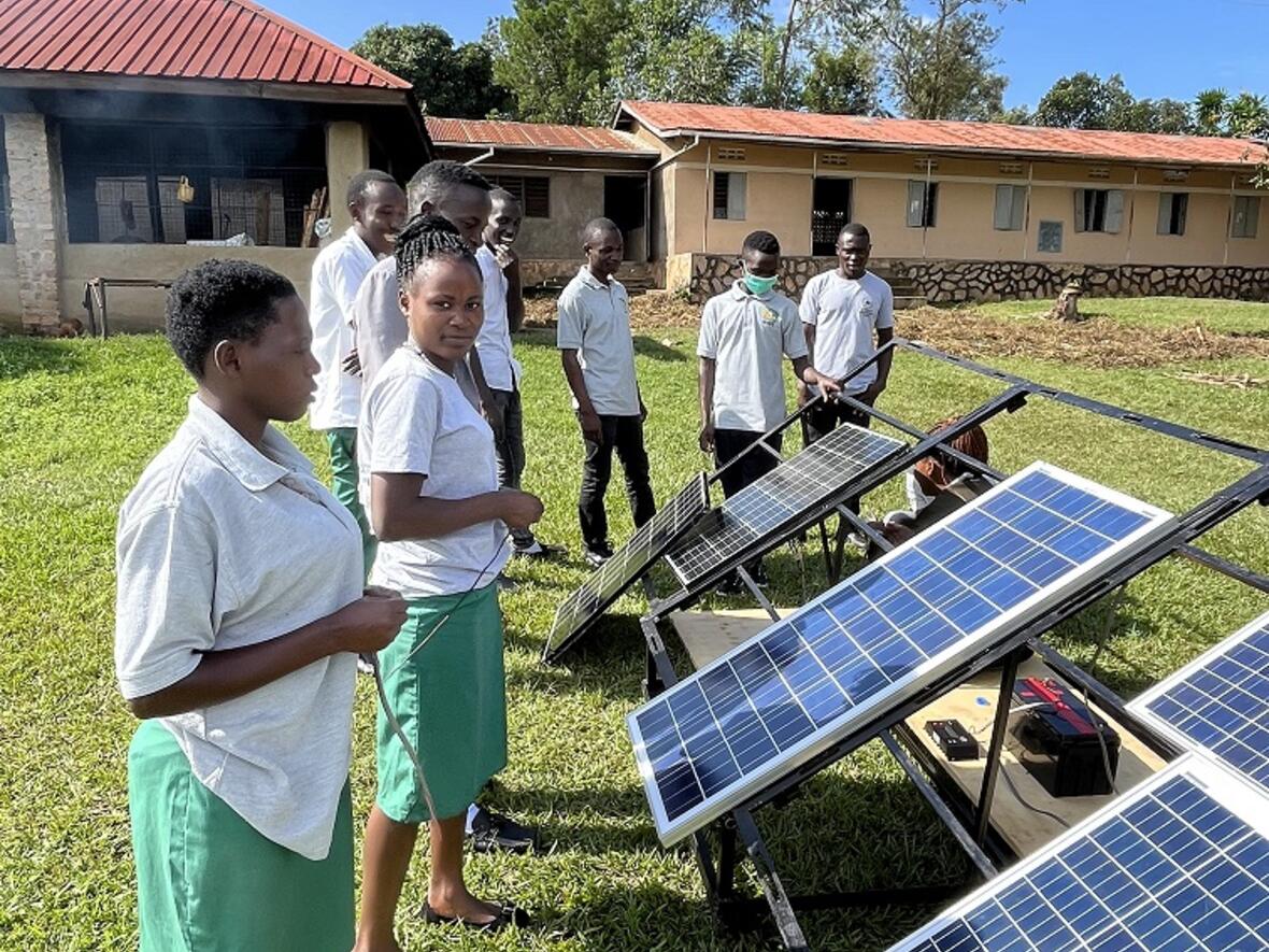 Für die Berufsschule für PV-Anlagen wird ein Hostel für Mädchen benötigt