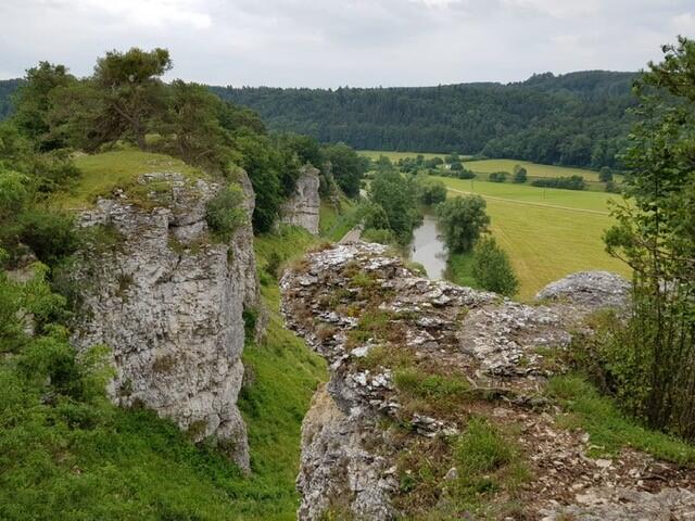 denn-das-haus-war-auf-felsen-gebaut-mt-8-25-wandern-und-besinnen-auf-dem-altmuehltal-panoramaweg-ausgebucht4191796