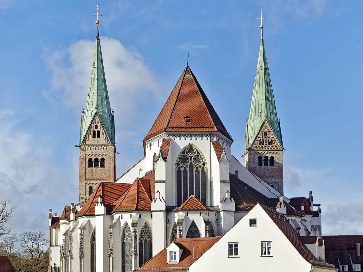 Im Gebet verbunden, auch wenn derzeit keine öffentlichen Gottesdienste u.a. im Hohen Dom stattfinden können. (Foto: Siegfried Wameser)