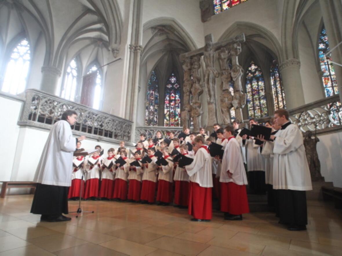 aschermittwoch-der-kuenstler-im-augsburger-dom-vertonungen-des-miserere1141351