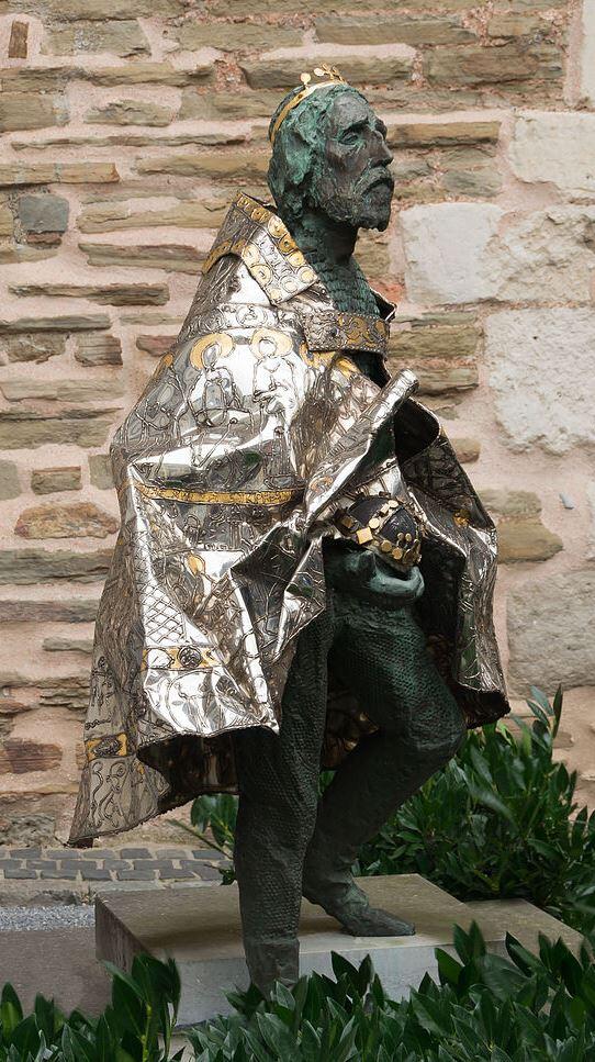 Statue von Imre Varga am Aachener Dom, 1993