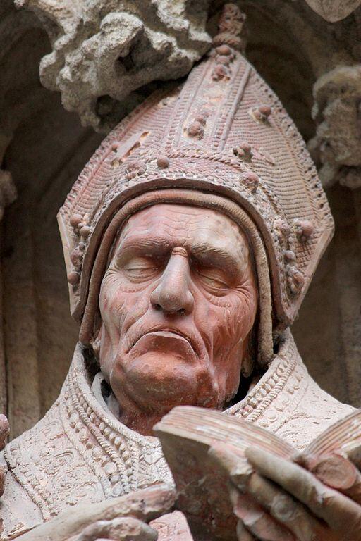 Skulptur an der Puerta del Bautismo der Kathedrale von Sevilla, 15. Jh. Foto: Miguel Hermoso Cuesta (CC BY-SA 3.0 es)