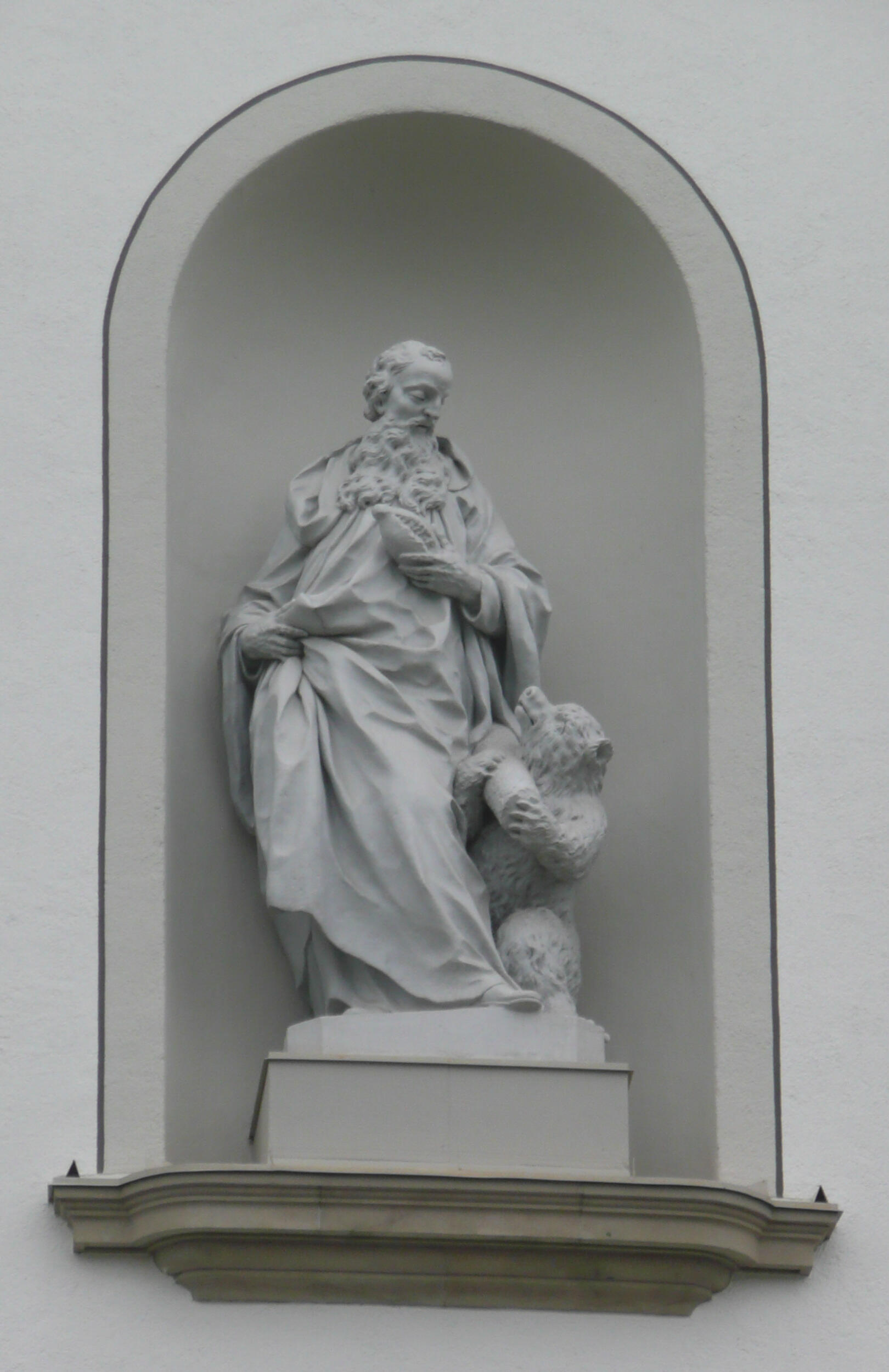 Statue von Johann Christian Wentzinger an der Stiftskirche St. Gallen, um 1760