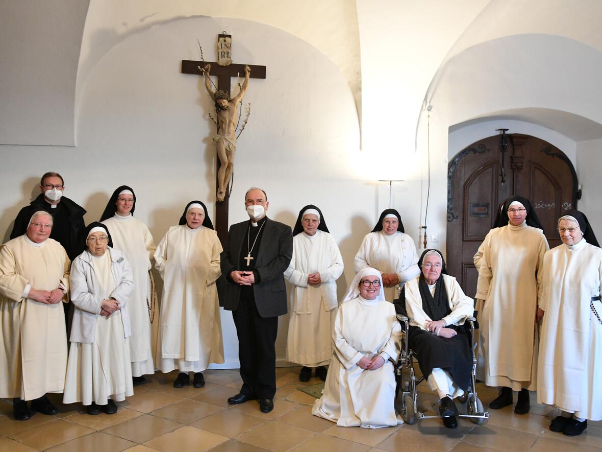 bischof-bertram-zu-besuch-im-kloster-wettenhausen-foto-julian-schmidt_pba-dsc_36284000289