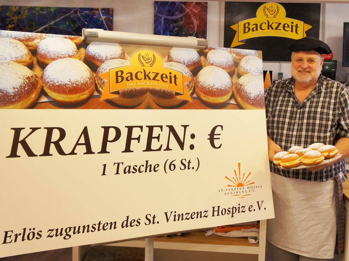 der-inhaber-des-backstudios-lothar-rother-ist-auch-ehrenamtlicher-helfer-im-hospiz-foto-st-vinzenz-hospiz-augsburg-e-v3922028