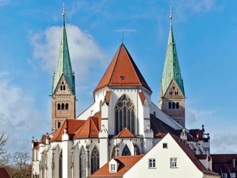 das-augsburger-domviertel-stellt-den-siedlungsmittelpunkt-der-roemischen-stadt-dar-foto-siegfried-wameser3742176