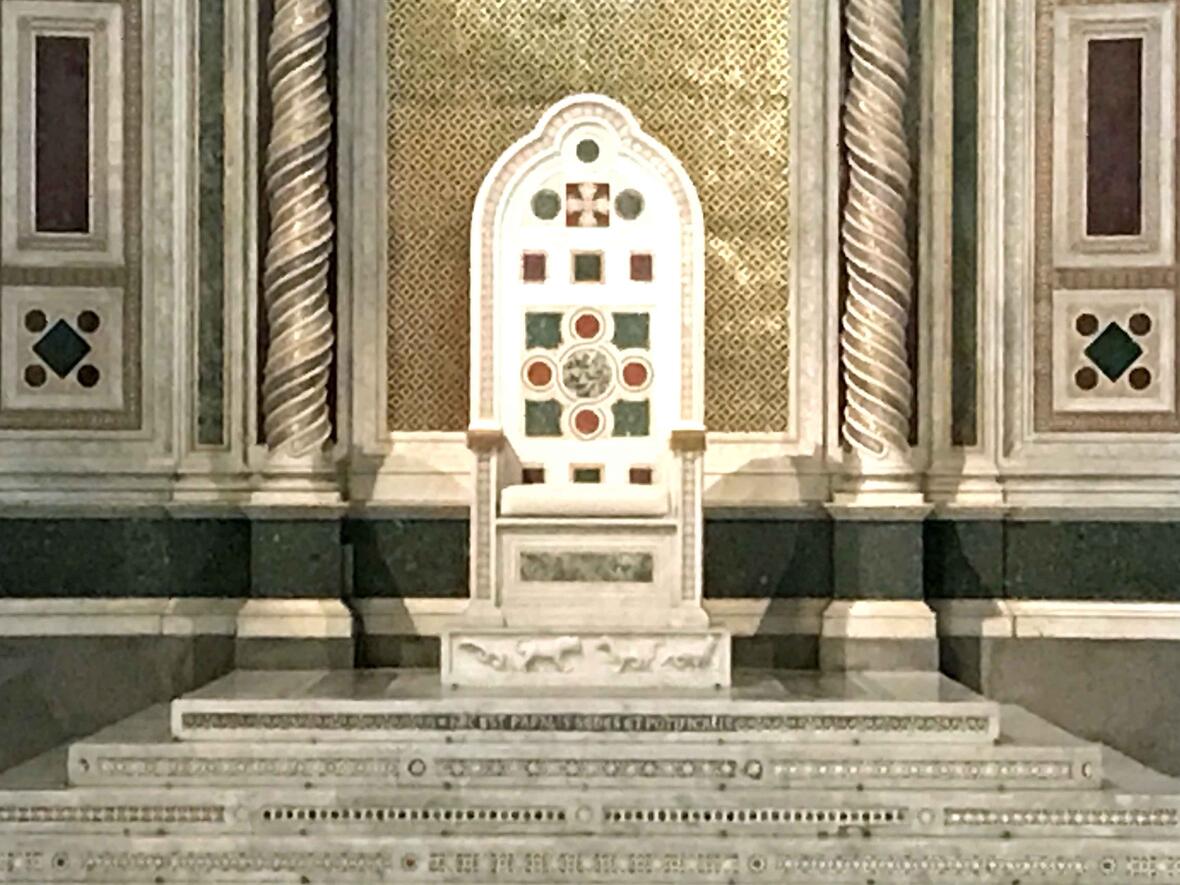Kathedra in der päpstlichen Lateranbasilika. (Foto: Robert Schmucker)