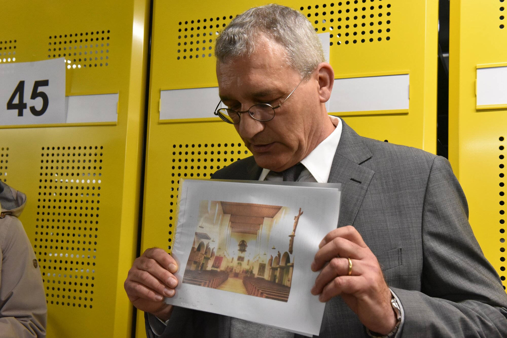 Heuberger präsentiert Foto