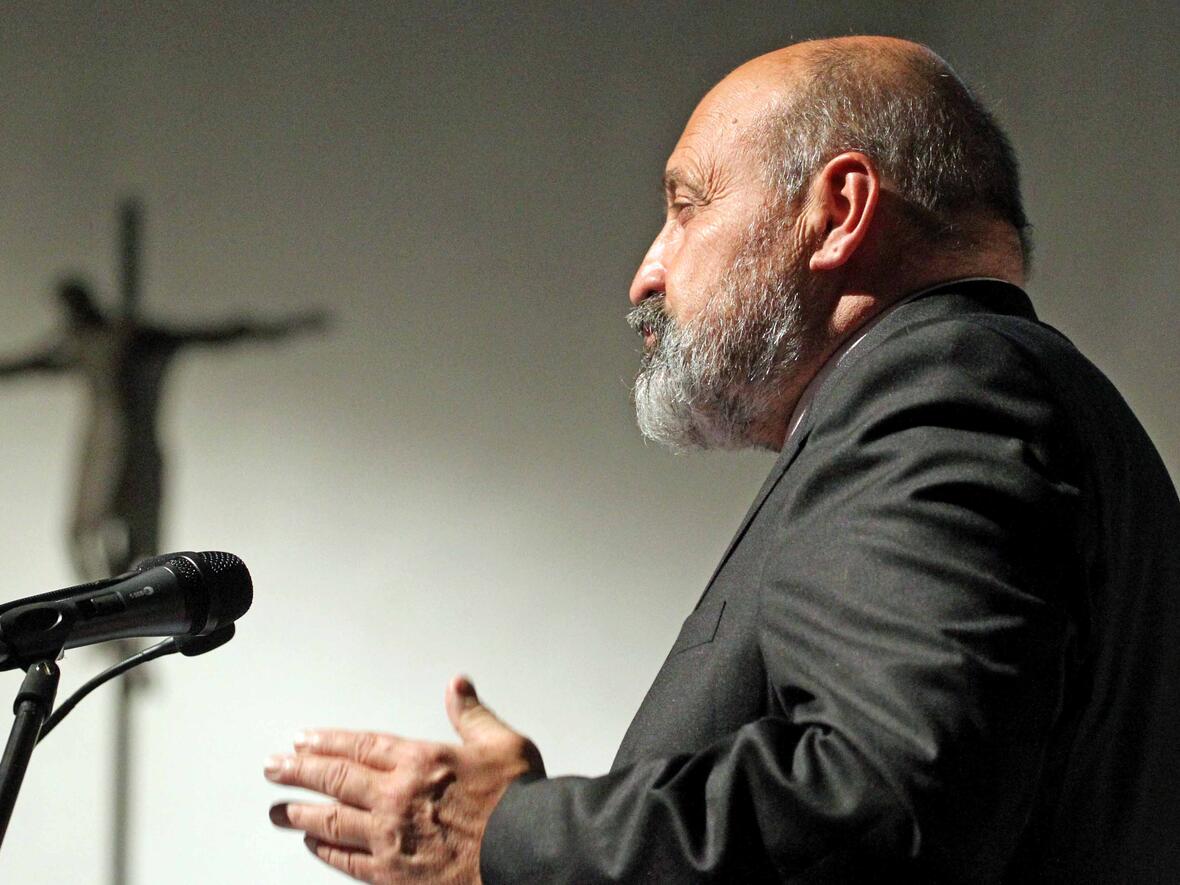 Professor Halík: Wenn sich die Kirche auf Seelsorge in der Pfarrgemeinde beschränkt, wird sie „ihrer klassischen Biosphäre verlustig werden.“ (Foto: Annette Zoepf/pba) 