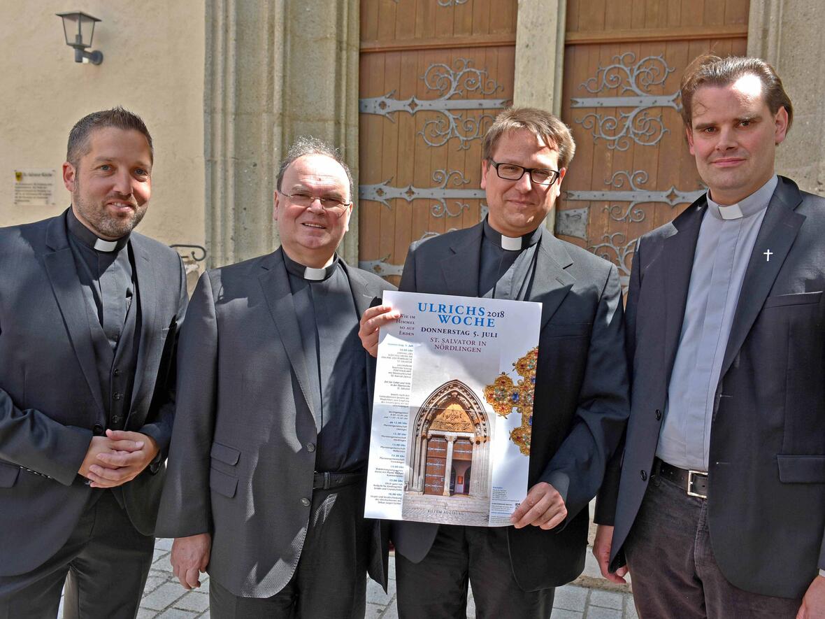 Stadtpfarrer Benjamin Beck, Prälat Dr. Bertram Meier, Dekan Jürgen Eichler und Diakon Andreas Martin (v.l.) freuen sich auf den Wallfahrtstag in Nördlingen. (Foto: Simone Zwikirsch / pba) 