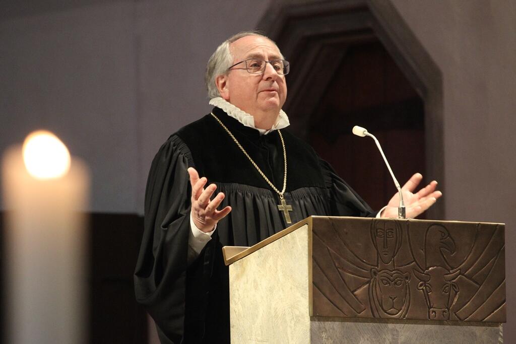 Der evangelische Regionalbischof Michael Grabow predigt anlässlich der Woche der Brüderlichkeit im Hohen Dom. (Foto: Annette Zoepf / pba)