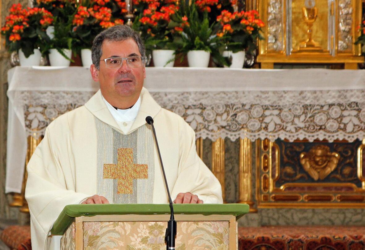 Diözesan-Caritasdirektor Dr. Andreas Magg beim heutigen Caritas-Gottesdienst in der Ulrichsbasilika. (Foto: Bernhard Gattner / Caritas Augsburg)