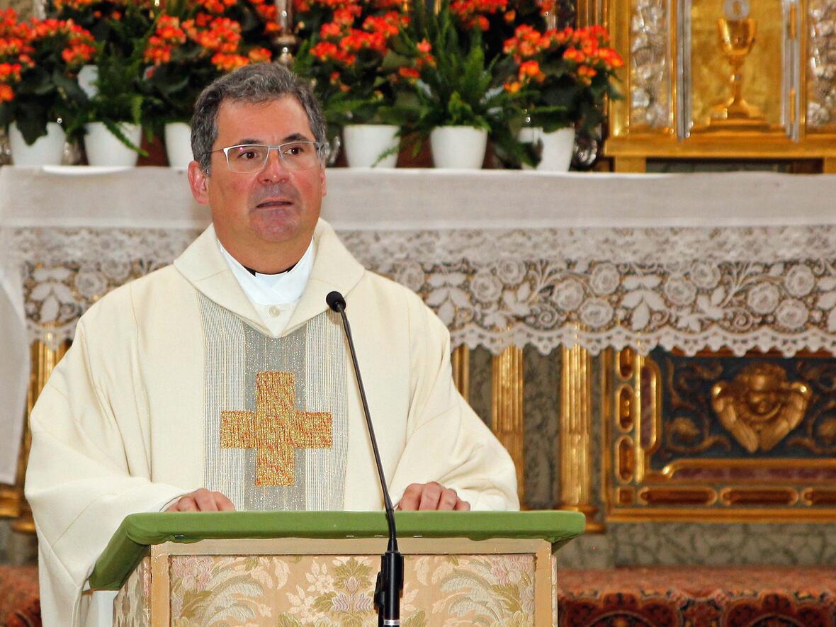 Diözesan-Caritasdirektor Dr. Andreas Magg beim heutigen Caritas-Gottesdienst in der Ulrichsbasilika. (Foto: Bernhard Gattner / Caritas Augsburg)