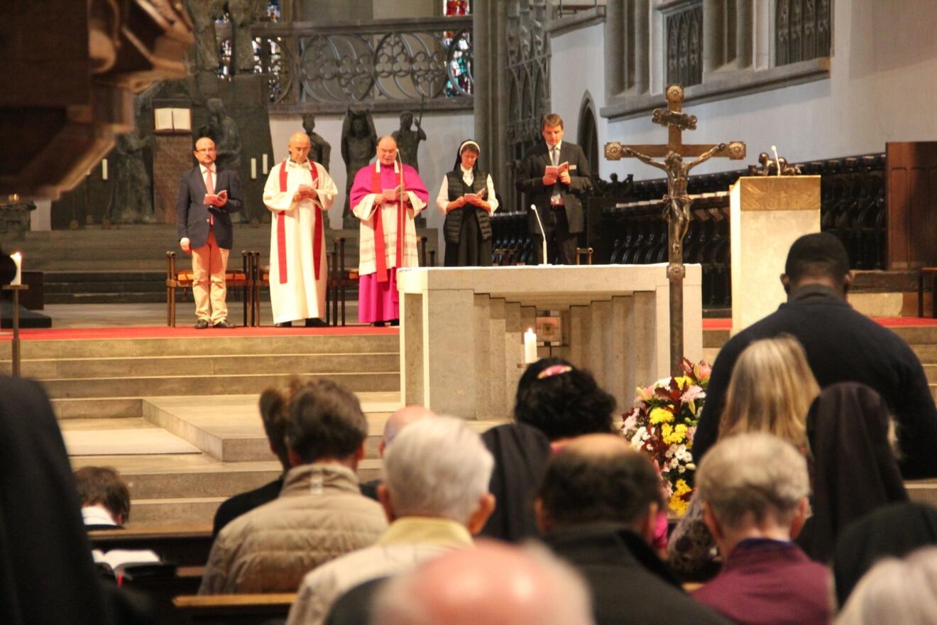 Der ökumenische Kreuzweg wurde im Augsburger Dom gebetet. (Foto: KIRCHE IN NOT)