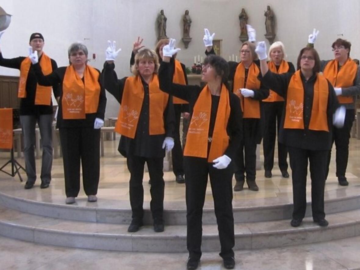hoergeschaedigten-seelsorge-adventsgottesdienste-mit-gebaerdensprache1361985
