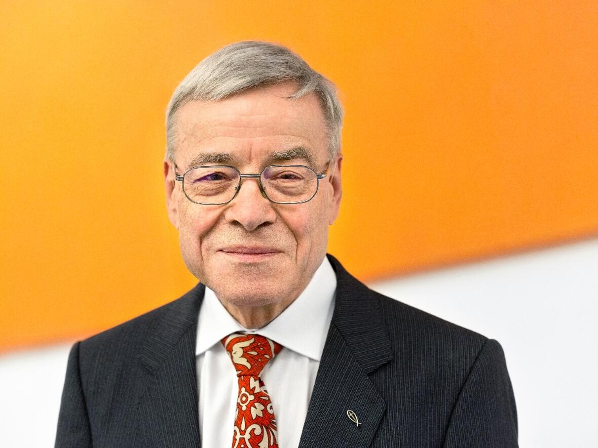 Prof. Dr. Jörg Splett (Fotos: Universität Augsburg/Satzinger-Viel)