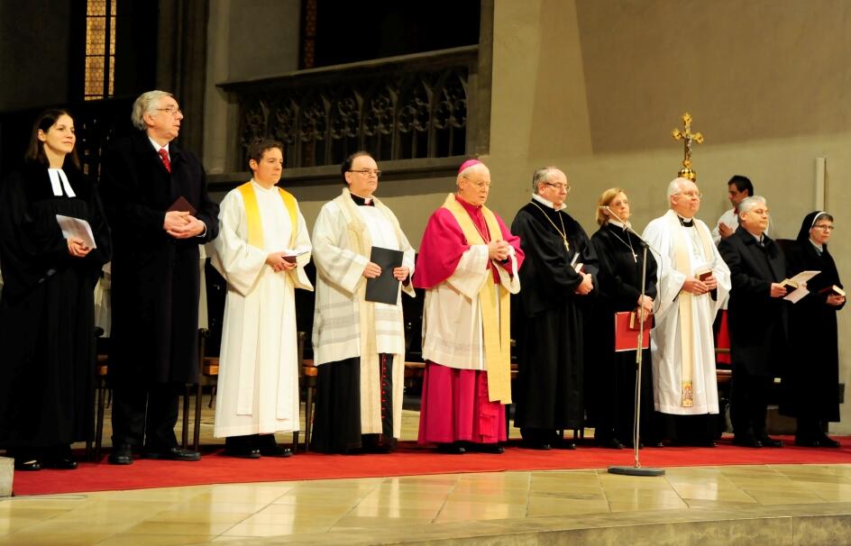 Das gemeinsame Gebet der christlichen Konfessionen ist längst zur Selbstverständlichkeit geworden - hier beim diesjährigen Gottesdienst zur Gebetswoche für die Einheit der Christen im Augsburger Dom. (Foto: pba/Nicolas Schnall)
