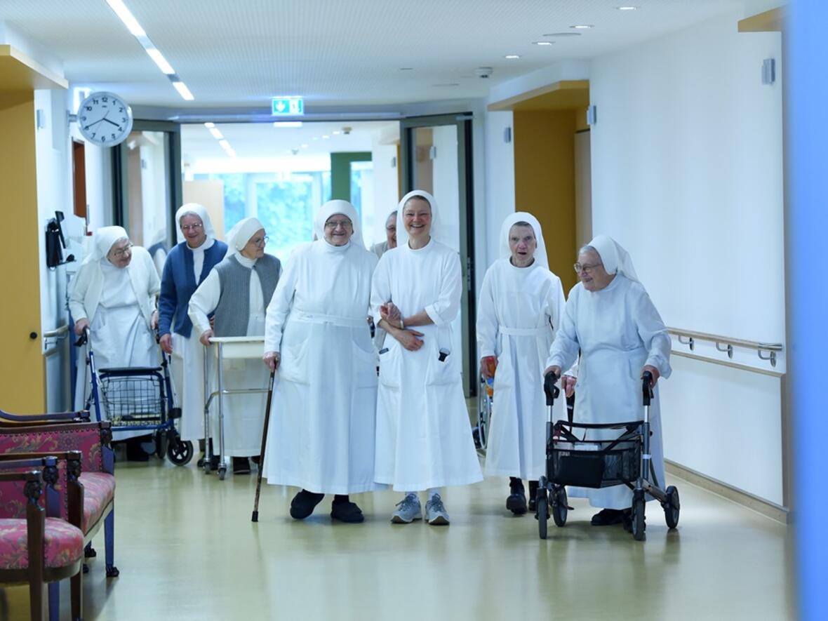 nach-neubau-tag-der-offenen-tuer-im-mutterhaus-der-barmherzigen-schwestern1330178