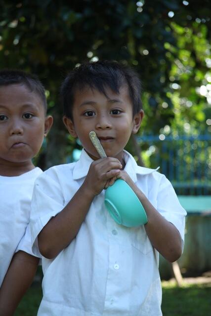 sankt-martin-als-vorbild-aktion-hoffnung-und-die-sternsinger-laden-zum-kleiderteilen-ein1320631