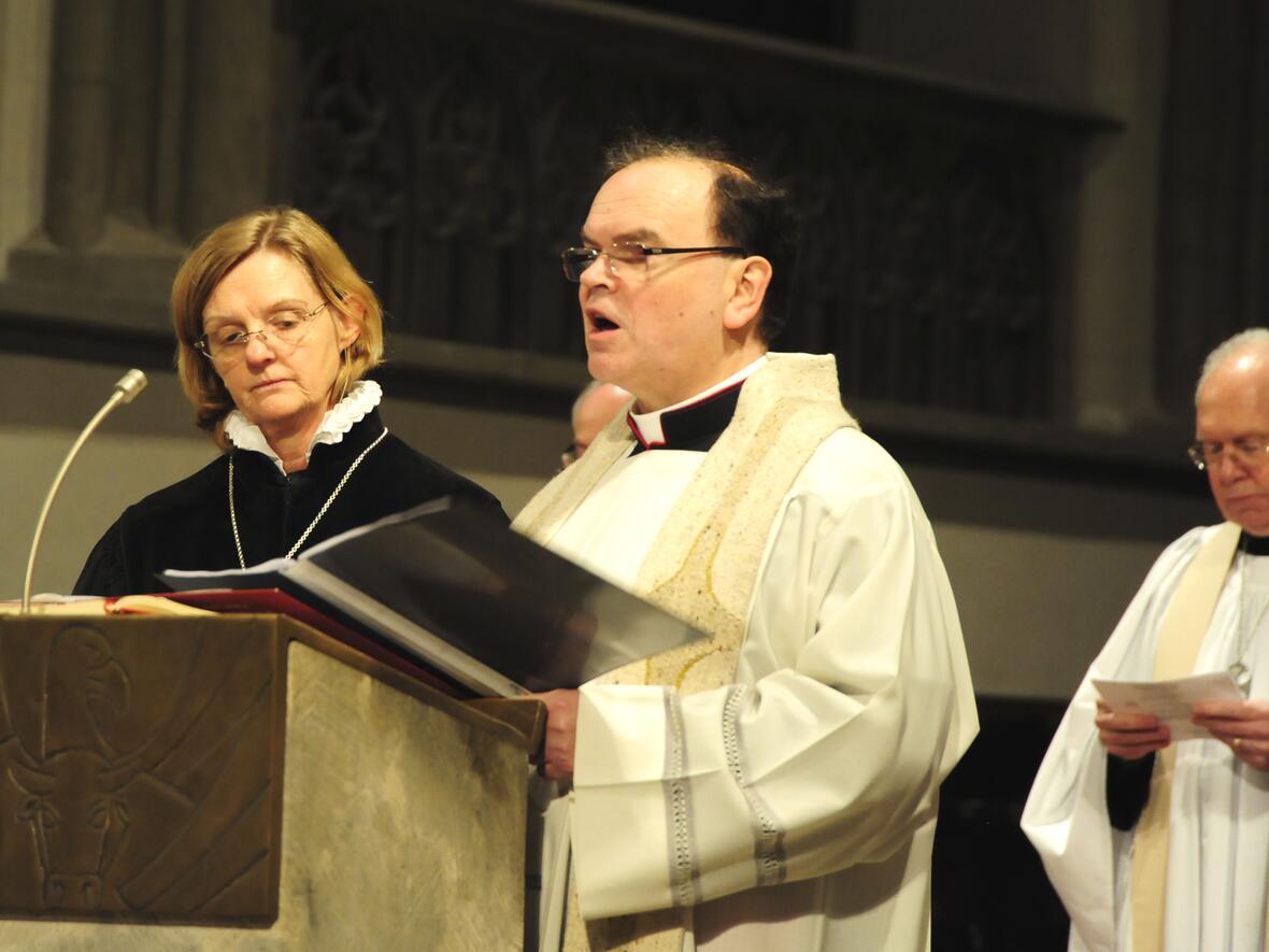 Betonen das Verbindende: Die evangelisch-lutherische Stadtdekanin Susanne Kasch und Domdekan Prälat Dr. Bertram Meier.