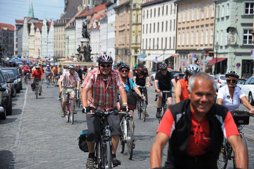 fit-werden-im-glauben-ein-fitness-parcours-in-zwoelf-stationen1086745