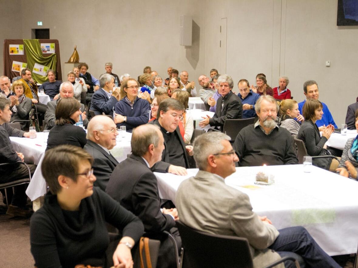 verwurzelt-lebensnah-weltoffen-40-jahre-pastoralreferenten-im-bistum-augsburg1086687