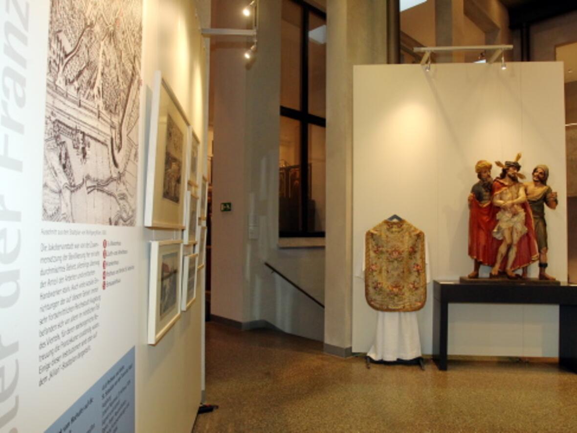 themenfuehrung-und-vortrag-zur-sonderausstellung-barfuss-vor-st-max-im-dioezesanmuseum1057660