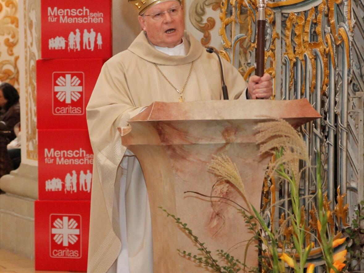 Bischof Dr. Konrad Zdarsa ermutigte die Sammlerinnen und Sammler zu ihrem wichtigen Dienst in der Kirche. (Bild: Caritas)