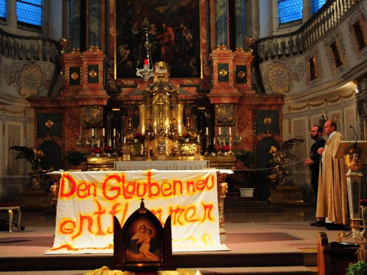 jugendmissionswoche-in-dillingen-junge-erwachsene-geben-zeugnis-von-ihrem-glauben1024309