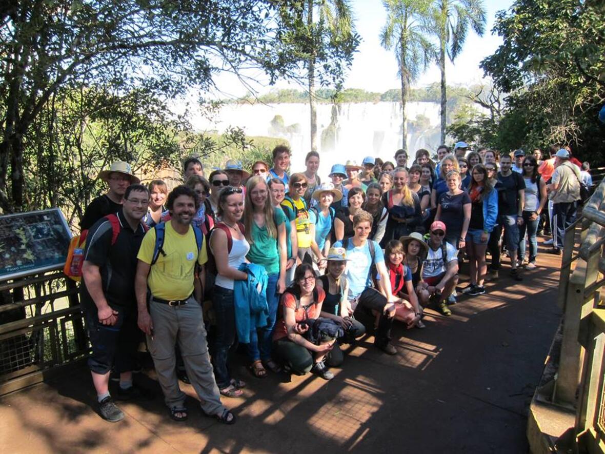 gelandet-in-brasilien-augsburger-weltjugendtagsgruppe-unterwegs-nach-rio987125