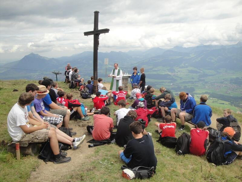 angebote-fuer-junge-menschen-im-august-dioezesanstelle-berufe-der-kirche-laedt-ein985509