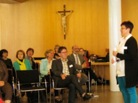 fuellt-den-wein-nicht-in-die-alten-schlaeuche-foerderschultag-der-abteilung-schule-und-religionsunterricht949678